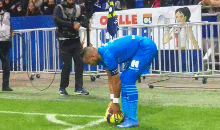 杨铭锐：对手表现得很好；自己的进球要感谢所有队友的努力