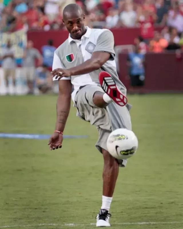 邮报：纽卡已知晓谢什科愿意加盟，埃迪-豪对其也充满信心（邮报：纽卡已知谢什科愿投，埃迪-豪对这笔引援信心十足）