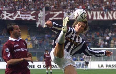 经纪人：小因欧冠决赛前就与新月谈判，但国米的惨败与之无关（经纪人澄清：小因欧冠决赛前已谈新月，国米惨败与此无关）