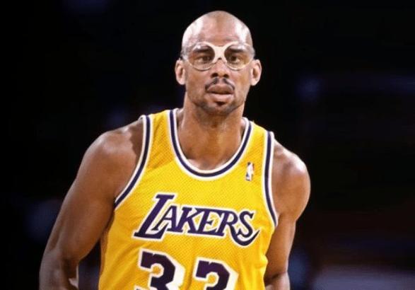 欧冠球员表现评析：C罗连续进球,（欧冠球员发挥观察：C罗连场破门）