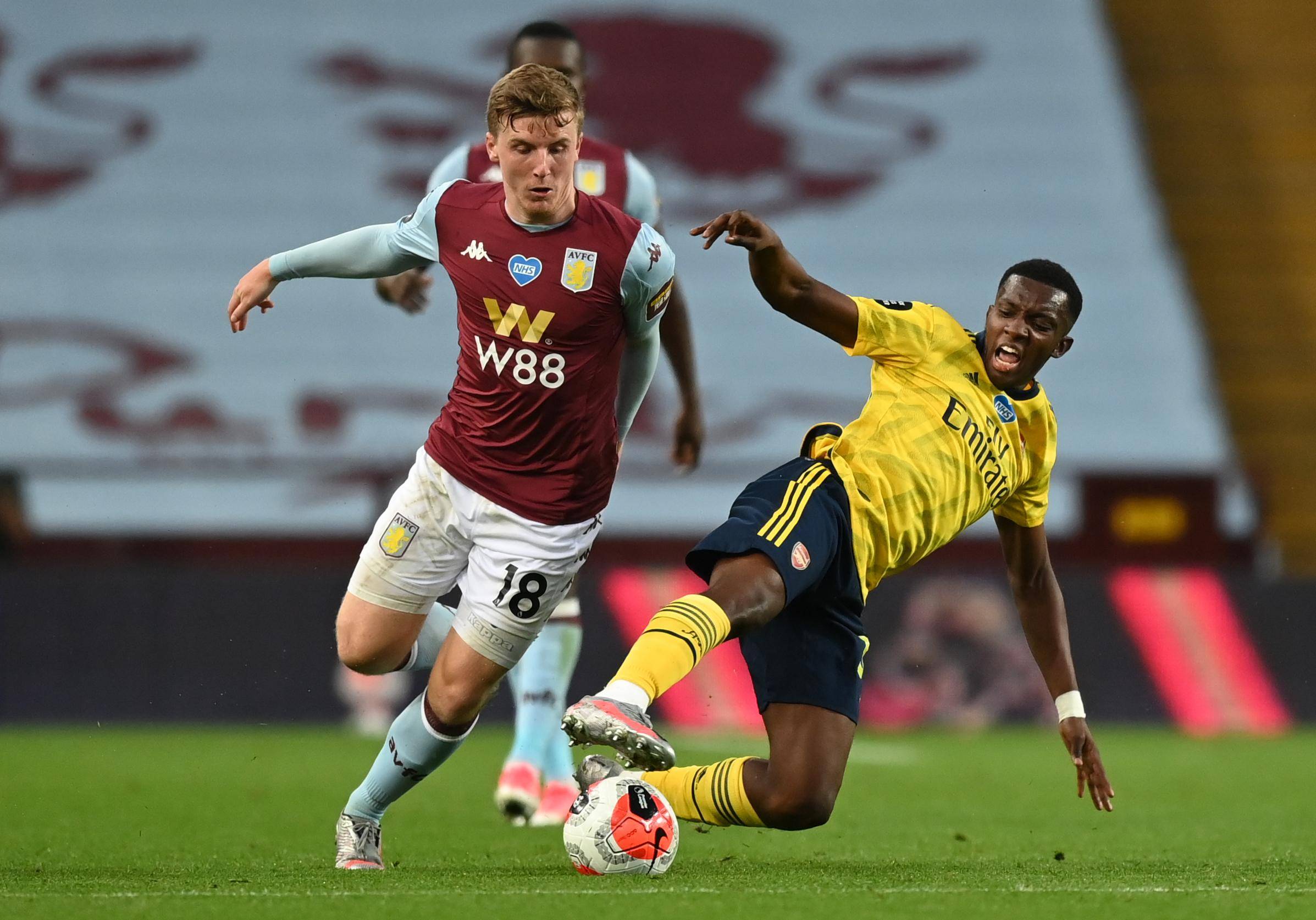 全尤文：巴萨对DV9很感兴趣，热刺、切尔西和拜仁也在关注情况（巴萨相中DV9，热刺、切尔西与拜仁同步关注动向）