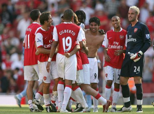 北青：U18男足先和上海当地球队热身；2支国少也有望本月集训（北京青年报：U18男足将先与上海本土球队热身，两支国少或于本月集训）