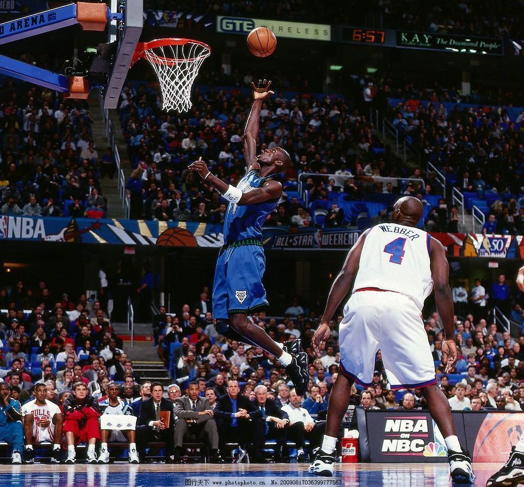 皇马反击效率惊人（皇马反击如闪电，高效致命）