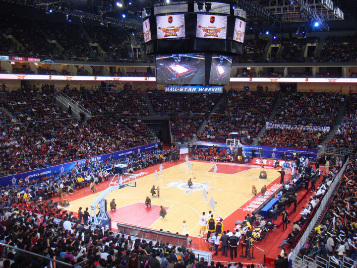 美记：有迹象显示快船将提前清理阵容，看好他们明夏签特雷杨（美媒称快船或提前清理阵容，明夏被看好签下特雷杨）