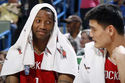 凯恩73场德甲比赛进75球，比同期进球数第二的吉拉西多21球（凯恩德甲73场打进75球，同期领先吉拉西21球）