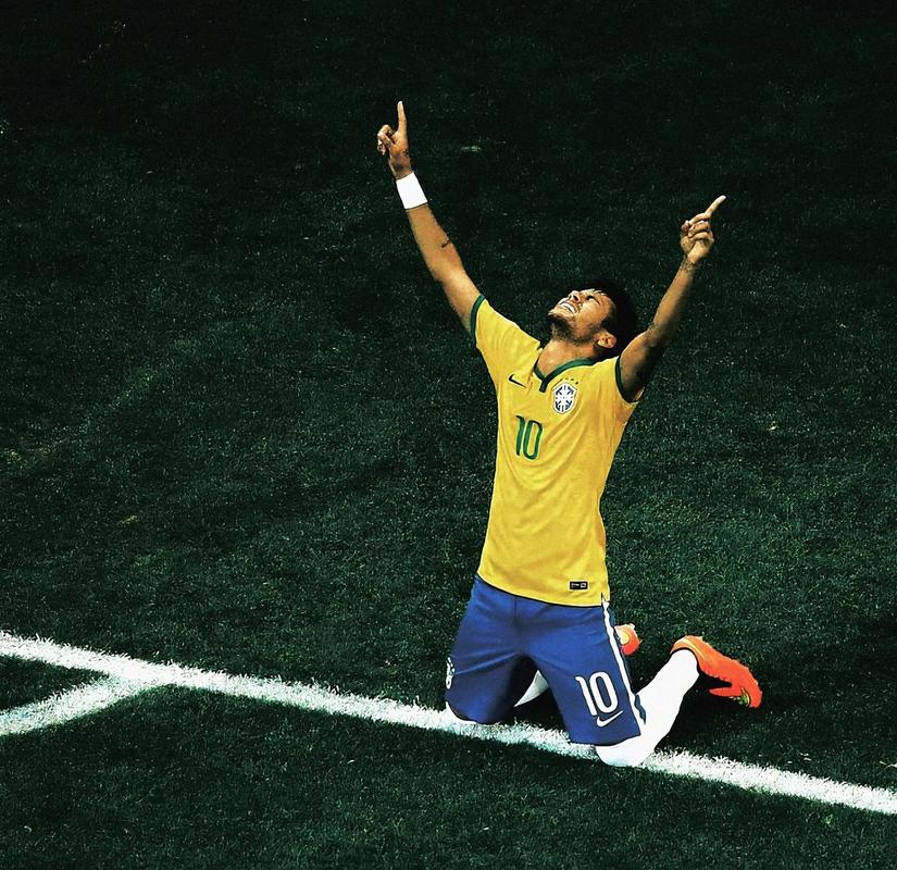 欧文突破防守创造杀伤，制造罚球