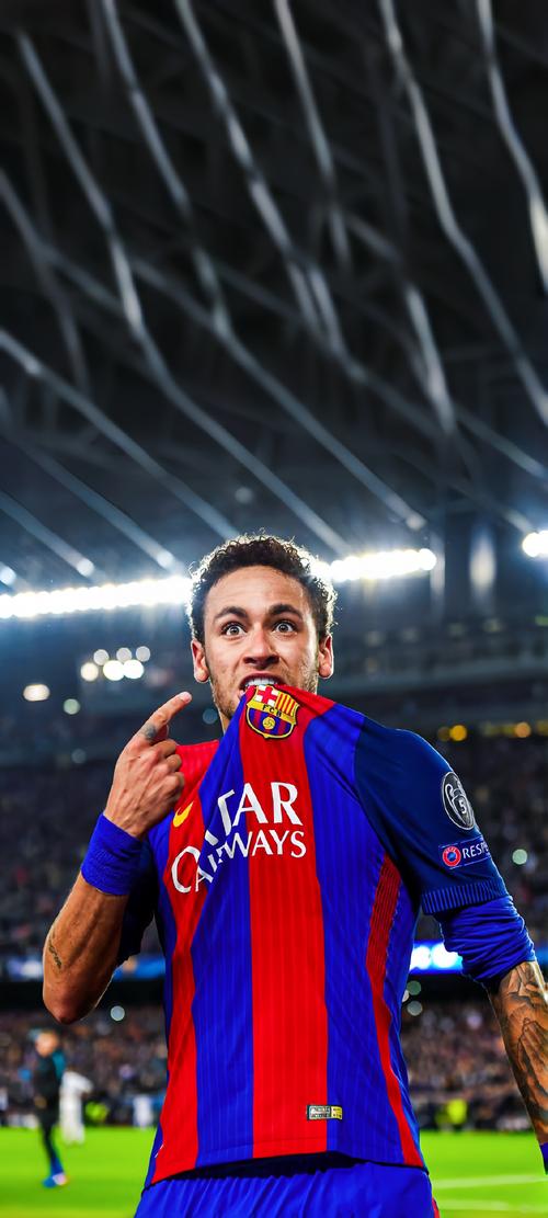 甘锐：主教练反复强调亚冠一定要拼，韦世豪也冒着风险上场了（甘锐：主帅一再强调亚冠必须拼，韦世豪也冒险出场）