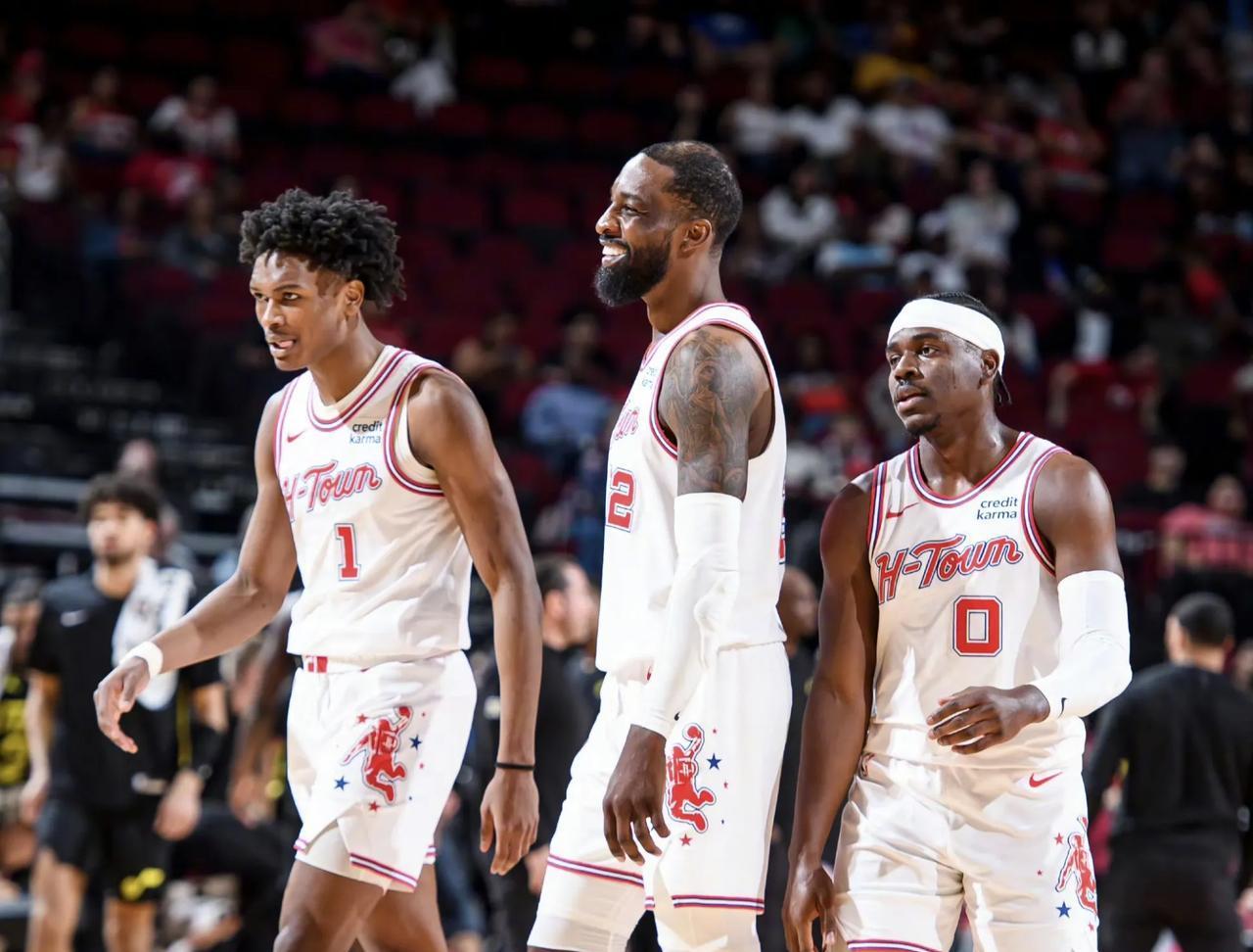 国安内部人士：传闻说俱乐部要解散、欠薪8个月都是谣言（国安内部人士辟谣：俱乐部解散及拖欠8个月薪资均不属实）